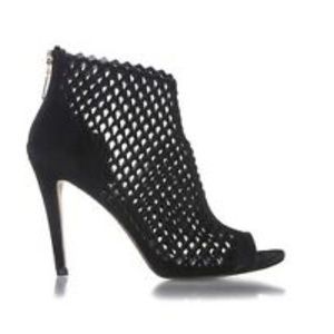 Ivanka Trump Itdidia Black Suede Heels Size 7